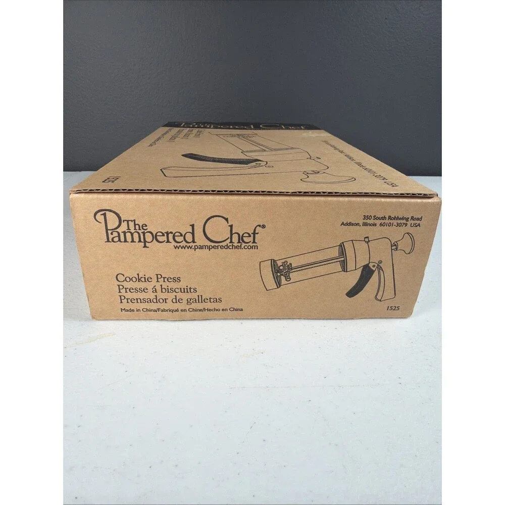 Pampered Chef Cookie Press 1525 with 16 Discs Original Box Complete